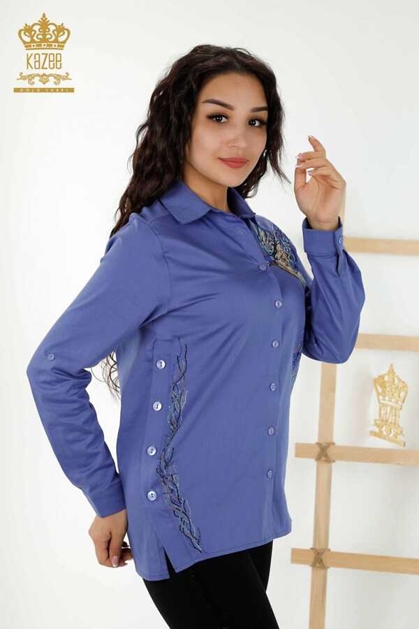 Reel Tekstil - Pamuk Likra Kumaş İle Üretilen Gömlek Kuş Desenli Renkli Taş İşlemeli Kadın Giyim - 20229 | Reel Tekstil